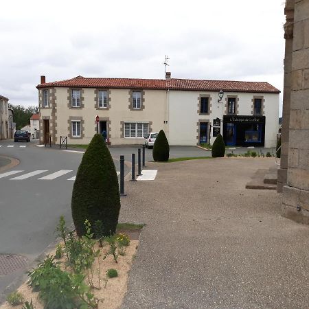 Gite De La Fontaine Marsi Apartamento Saint-Mars-la-Reorthe Exterior foto